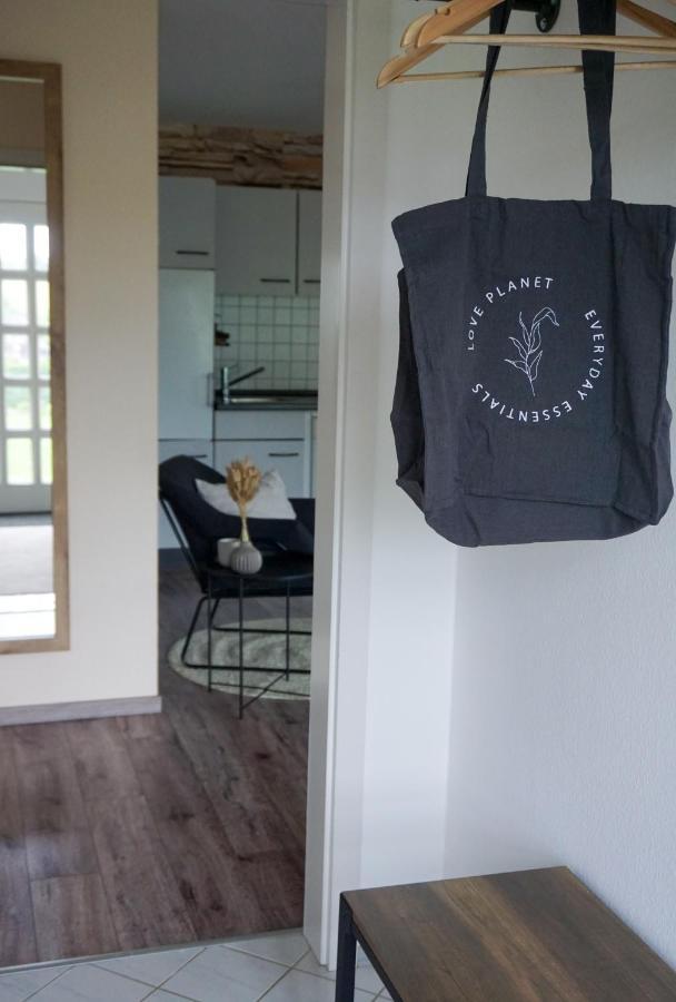 Schoene Wohnung Mit Terrasse & Blick Ins Gruene Dormettingen Dış mekan fotoğraf