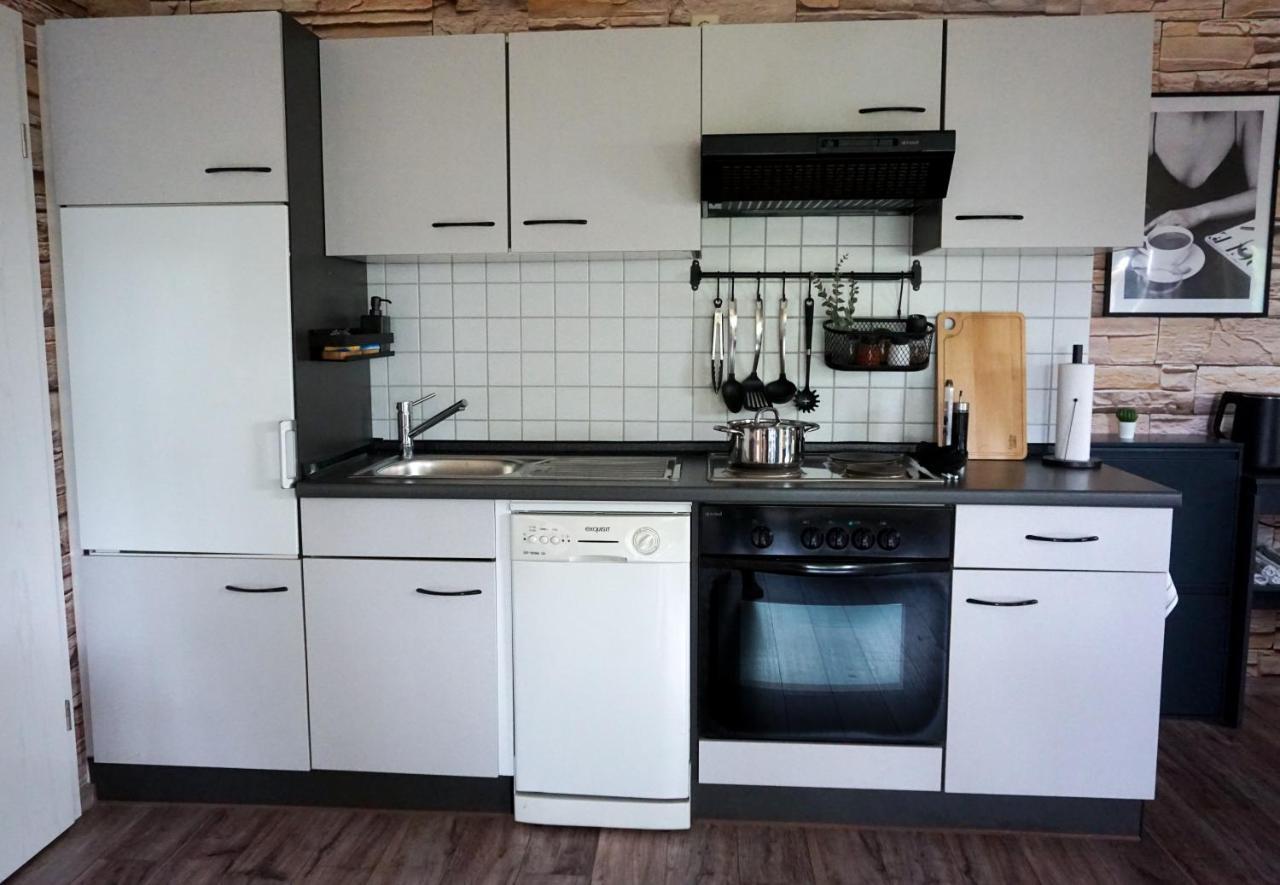 Schoene Wohnung Mit Terrasse & Blick Ins Gruene Dormettingen Dış mekan fotoğraf